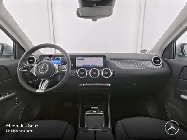 Mercedes-Benz GLA 220