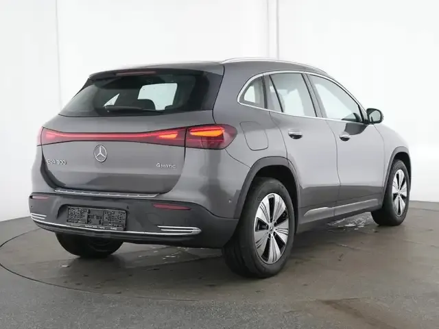 Mercedes-Benz EQA 300