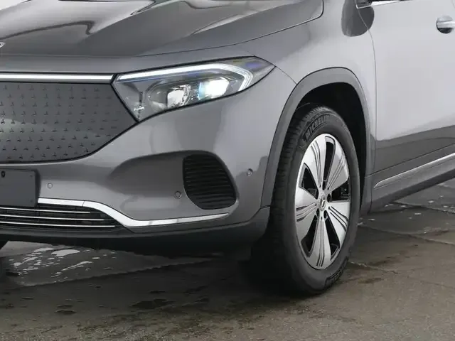Mercedes-Benz EQA 300