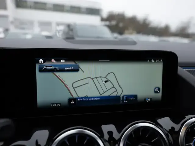 Mercedes-Benz GLA 220