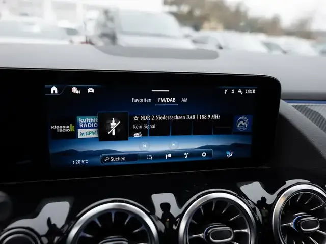 Mercedes-Benz GLA 220