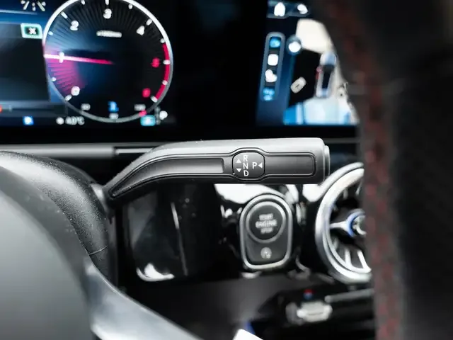 Mercedes-Benz GLA 220