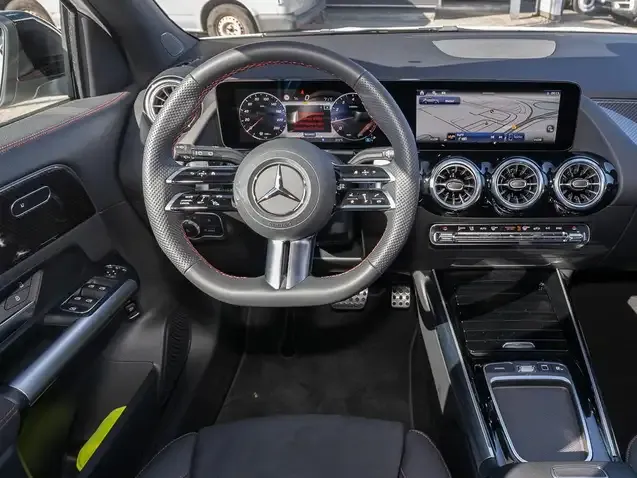 Mercedes-Benz GLA 220