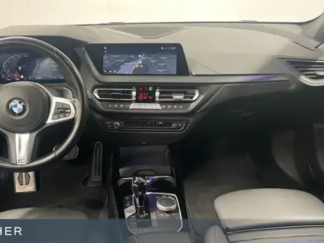 BMW 120