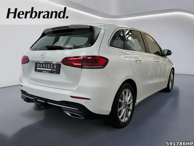 Mercedes-Benz B 200