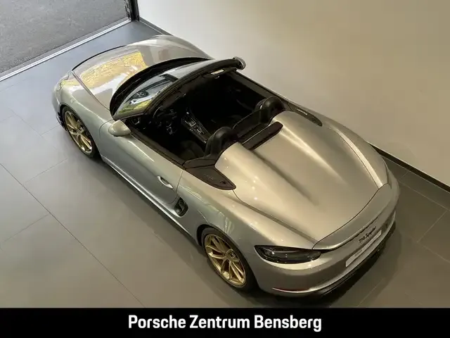 Porsche 718 Spyder