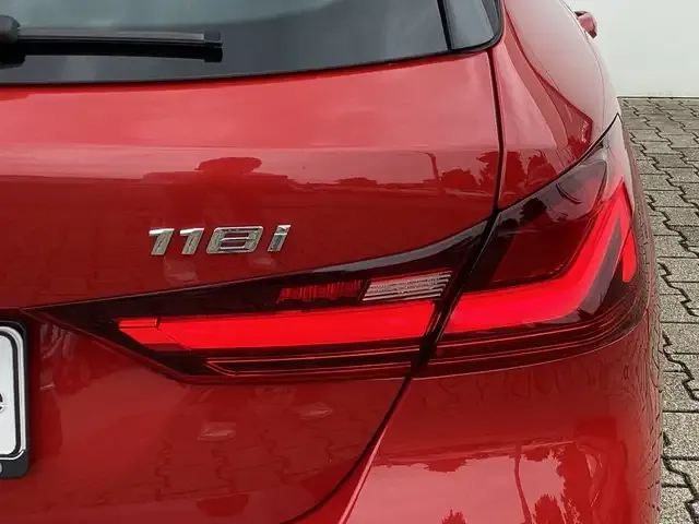 BMW 118