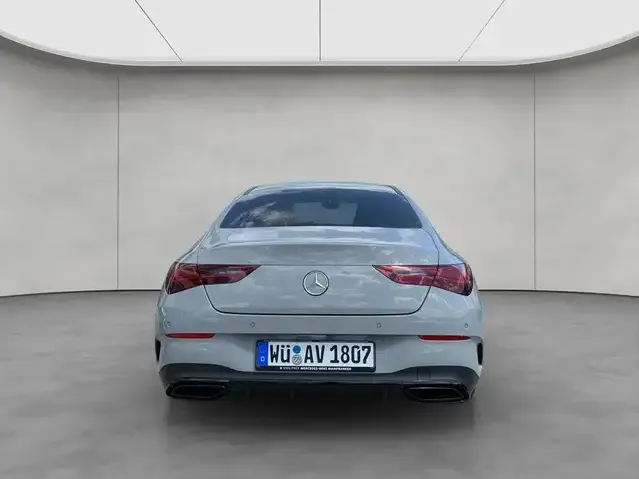 Mercedes-Benz CLA 180
