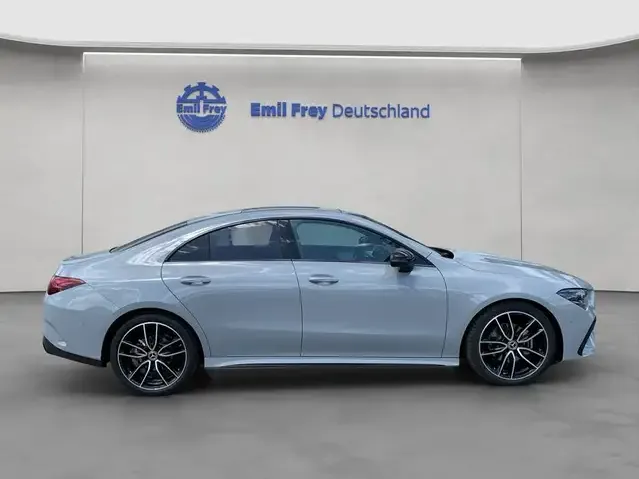 Mercedes-Benz CLA 180