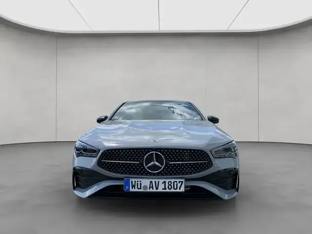 Mercedes-Benz CLA 180