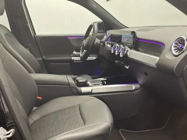 Mercedes-Benz EQB 250