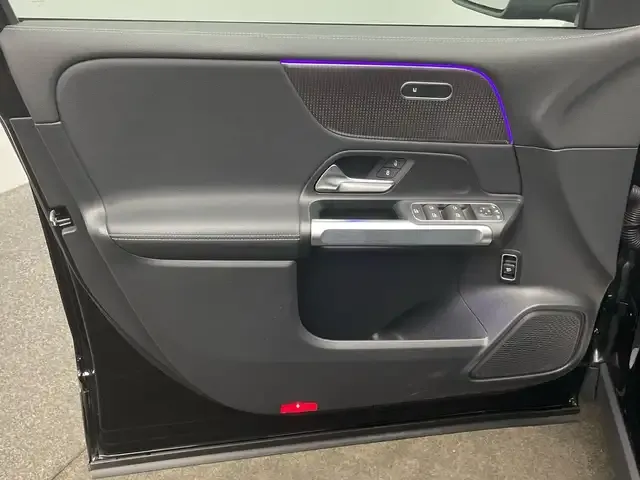 Mercedes-Benz EQB 250