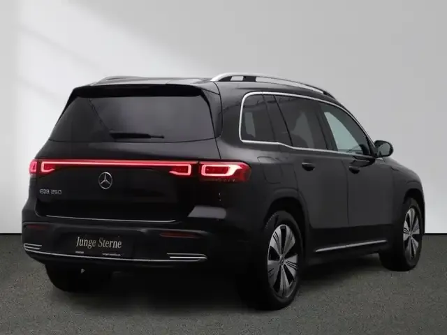 Mercedes-Benz EQB 250