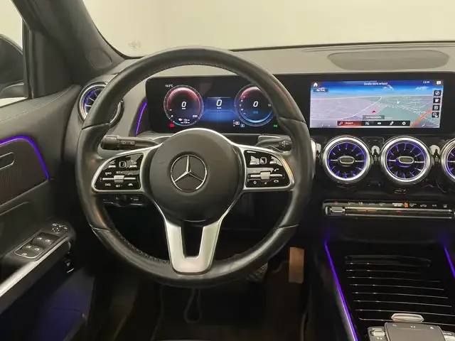 Mercedes-Benz EQB 250