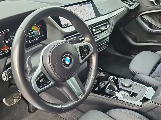 BMW 216