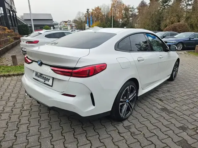 BMW 216