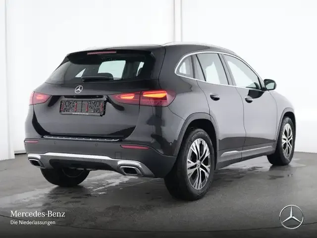 Mercedes-Benz GLA 180