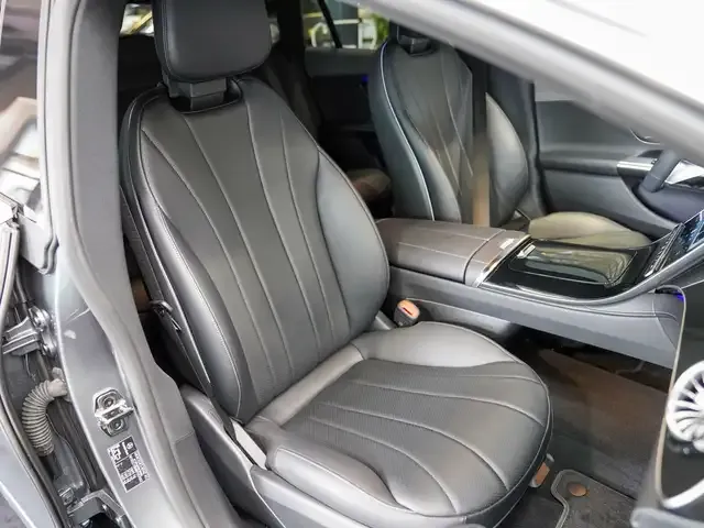 Mercedes-Benz EQE 300