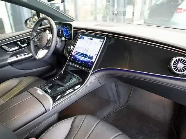 Mercedes-Benz EQE 300