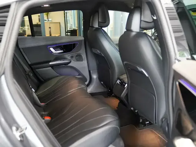 Mercedes-Benz EQE 300
