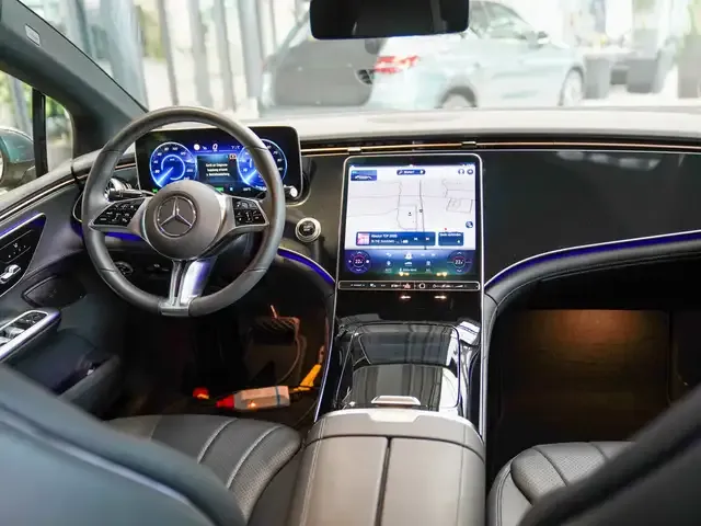 Mercedes-Benz EQE 300