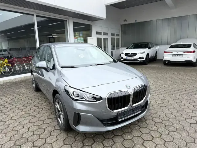 BMW 216