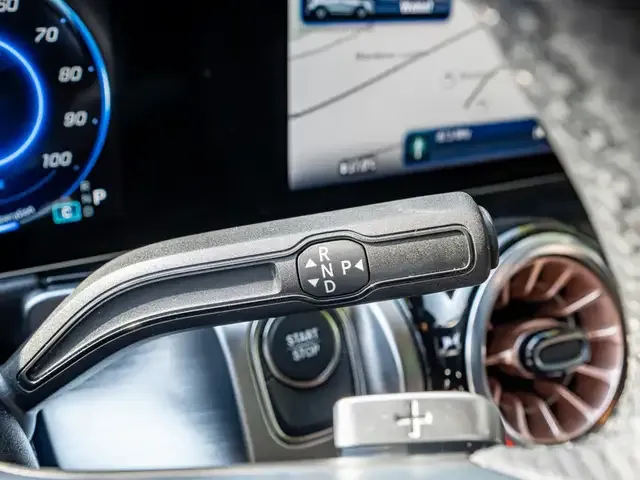 Mercedes-Benz EQB 300