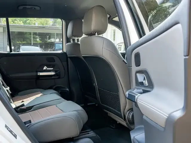 Mercedes-Benz EQB 300