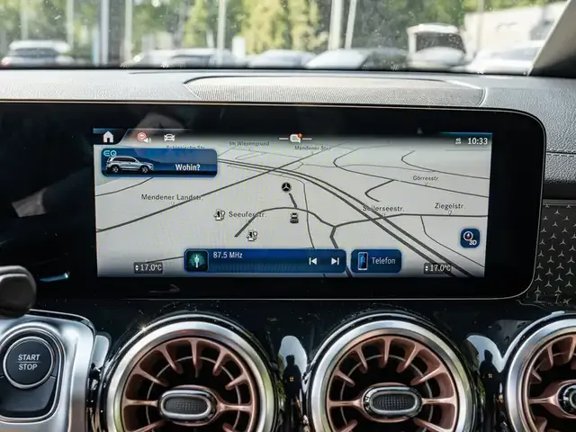 Mercedes-Benz EQB 300