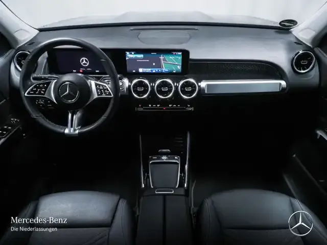 Mercedes-Benz GLB 180