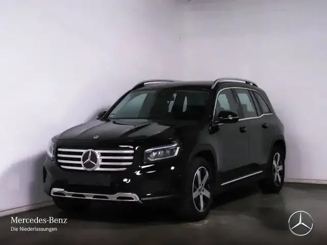 Mercedes-Benz GLB 180