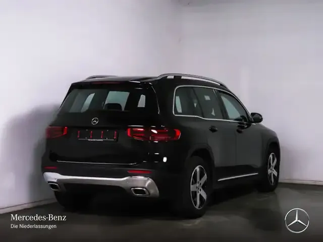 Mercedes-Benz GLB 180