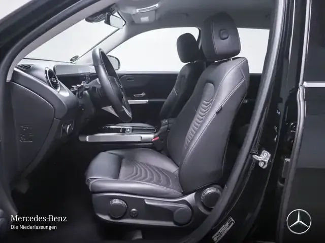 Mercedes-Benz GLB 180