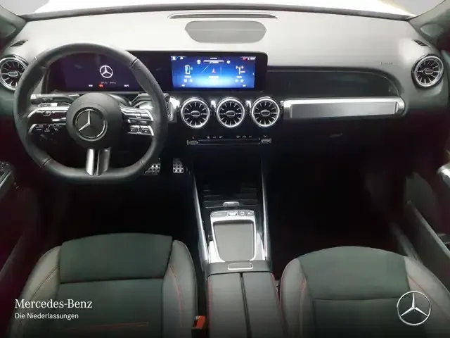 Mercedes-Benz GLB 180