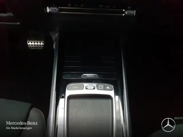 Mercedes-Benz GLB 180