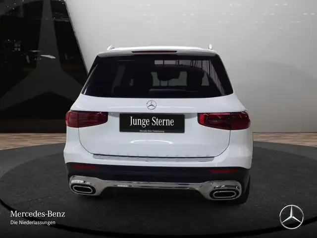 Mercedes-Benz GLB 180