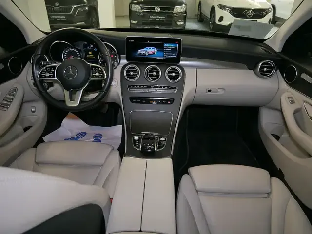 Mercedes-Benz C 220