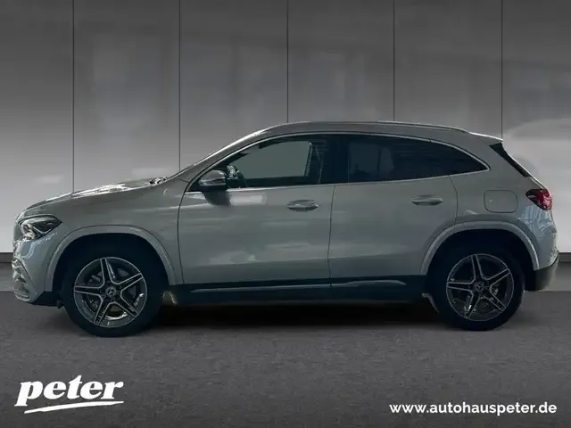 Mercedes-Benz GLA 250