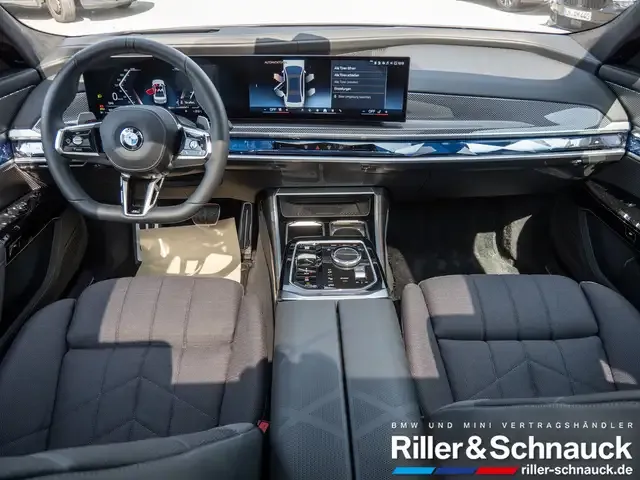 BMW 740