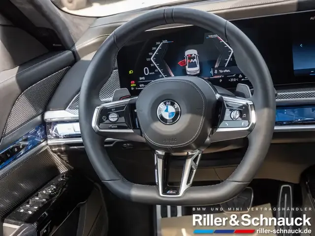 BMW 740