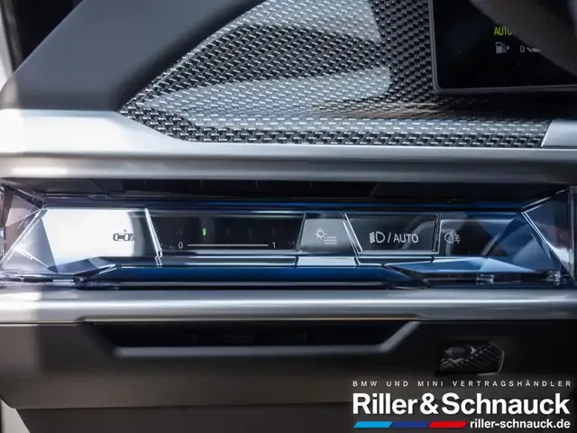 BMW 740