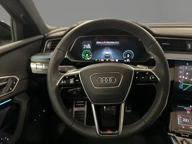 Audi SQ8 e-tron