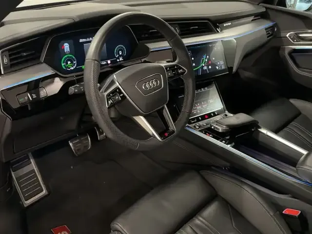Audi SQ8 e-tron