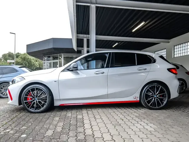 BMW 128