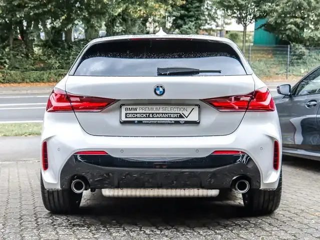 BMW 128
