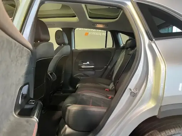 Mercedes-Benz EQA 300