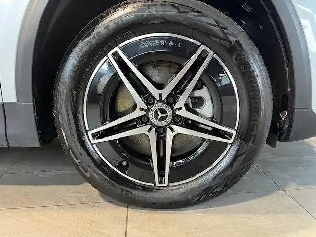 Mercedes-Benz EQA 300