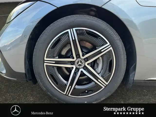 Mercedes-Benz EQE 350