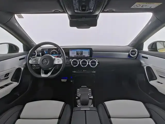 Mercedes-Benz A 35 AMG