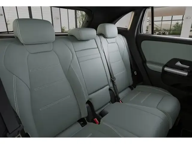 Mercedes-Benz GLA 220